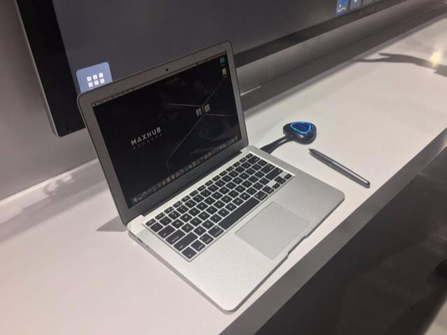 MAXHUB使用無線傳屏器時候，隻傳屏圖像嗎？